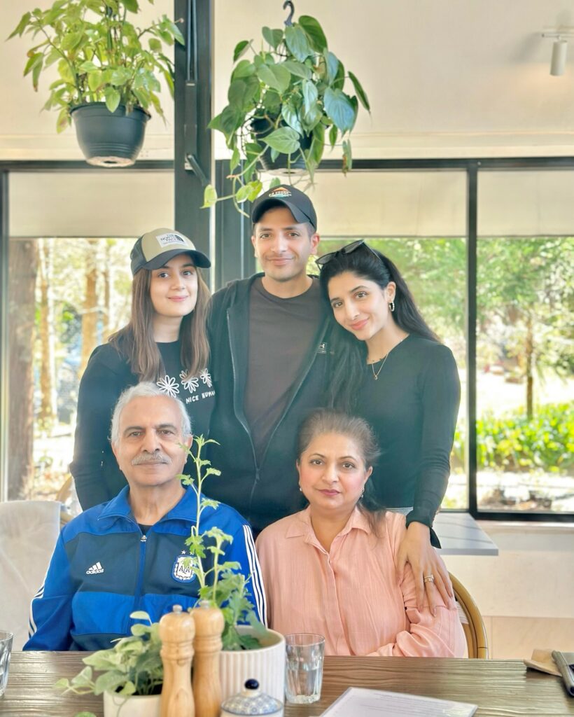 Mawra Hocane Is Vacationing with Her Family in Australia