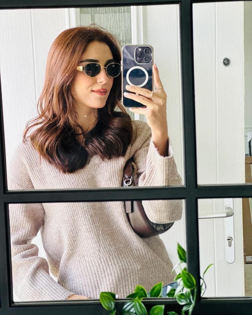 Maya Ali's Gorgeous Family Pictures from the UK