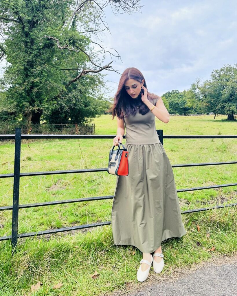 Maya Ali's Gorgeous Family Pictures from the UK