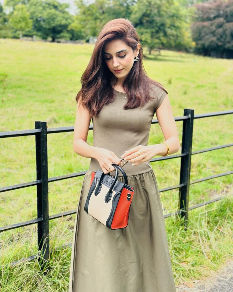 Maya Ali's Gorgeous Family Pictures from the UK