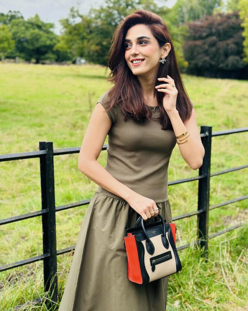 Maya Ali's Gorgeous Family Pictures from the UK