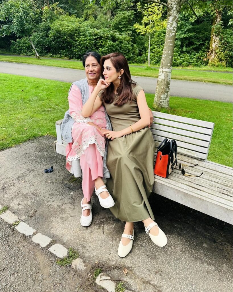 Maya Ali's Gorgeous Family Pictures from the UK