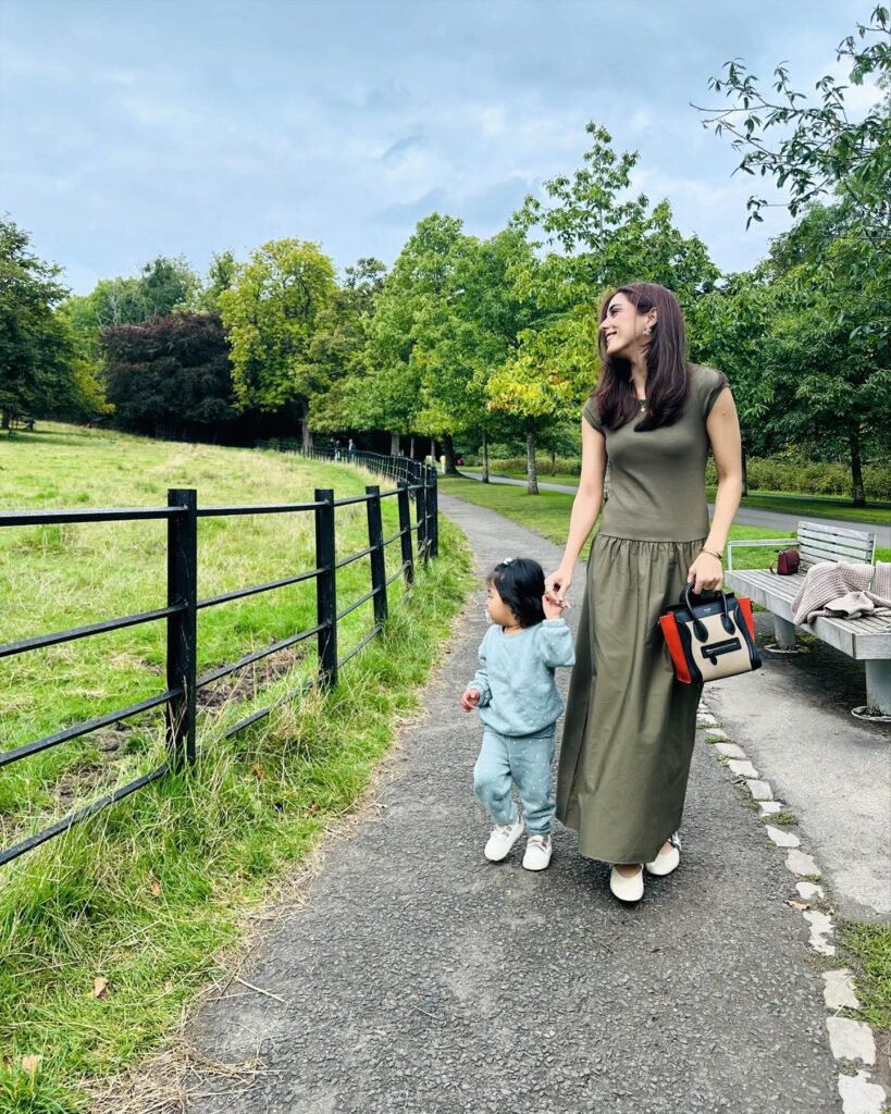 Maya Ali's Gorgeous Family Pictures from the UK