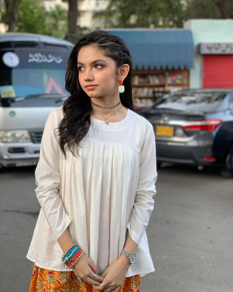 Aina Asif Cast of Woh Ziddi Si, Schedule & Timings