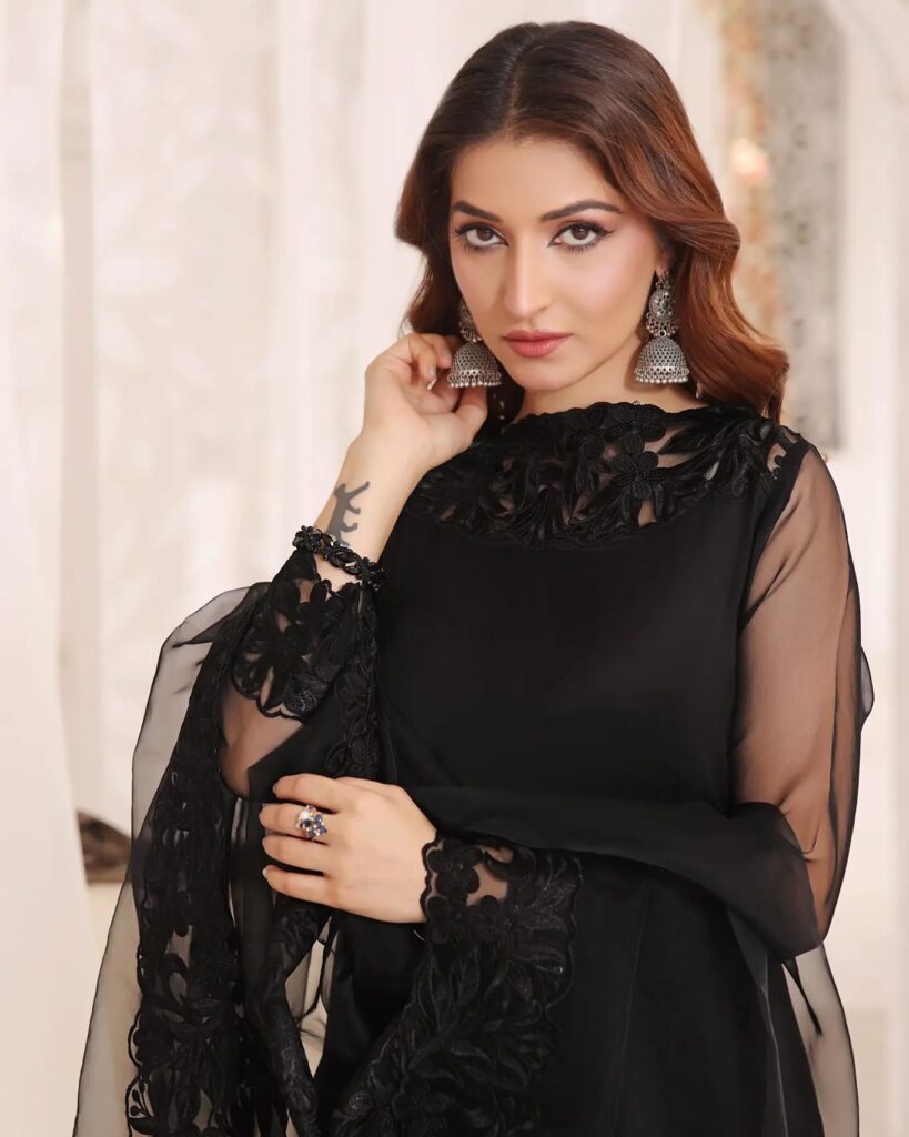 Areej Chaudhary's Relationship with Hamza Ali Abbasi Revealed