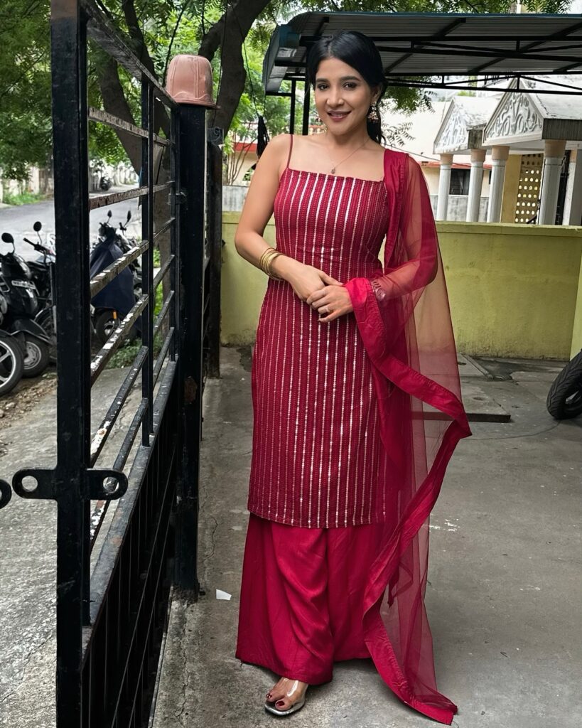 Ayesha Omar Was Surprised to See Her Indian Look