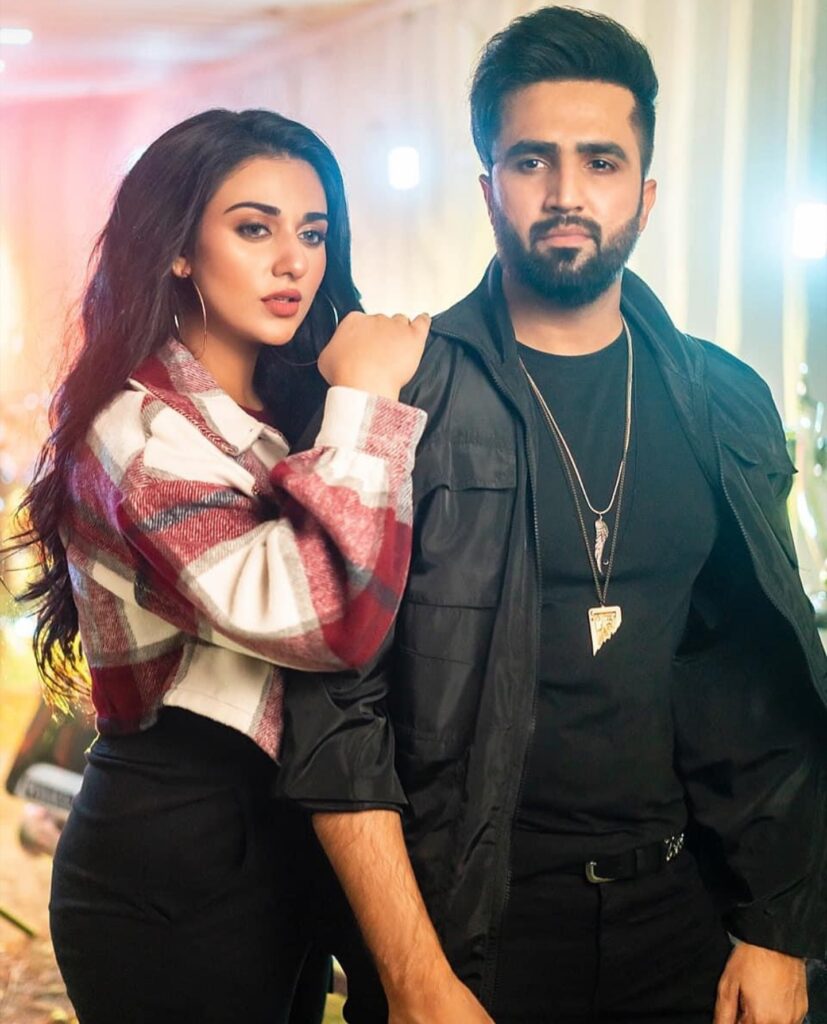 Beautiful Pictures of Falak Shabir & Sarah Khan from London