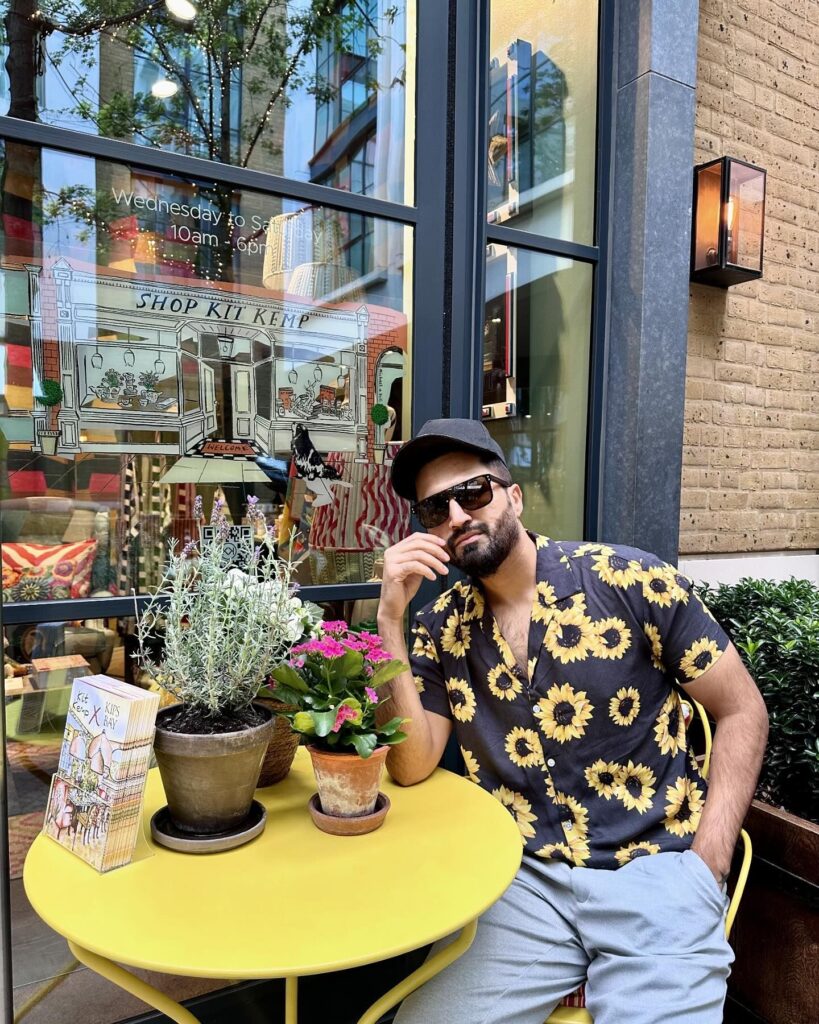 Beautiful Pictures of Falak Shabir & Sarah Khan from London