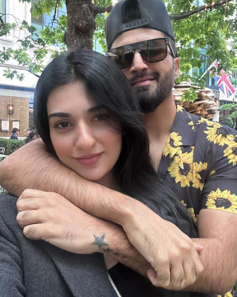 Beautiful Pictures of Falak Shabir & Sarah Khan from London