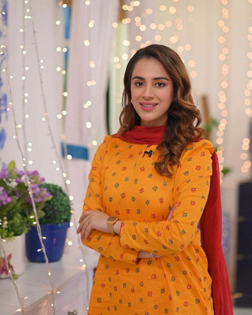 Faizan Sheikh’s Adorable Family Pictures & Video
