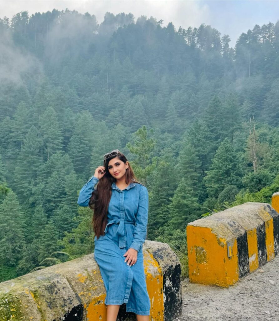 Gorgeous Family Pictures of Hassan Ali from Murree