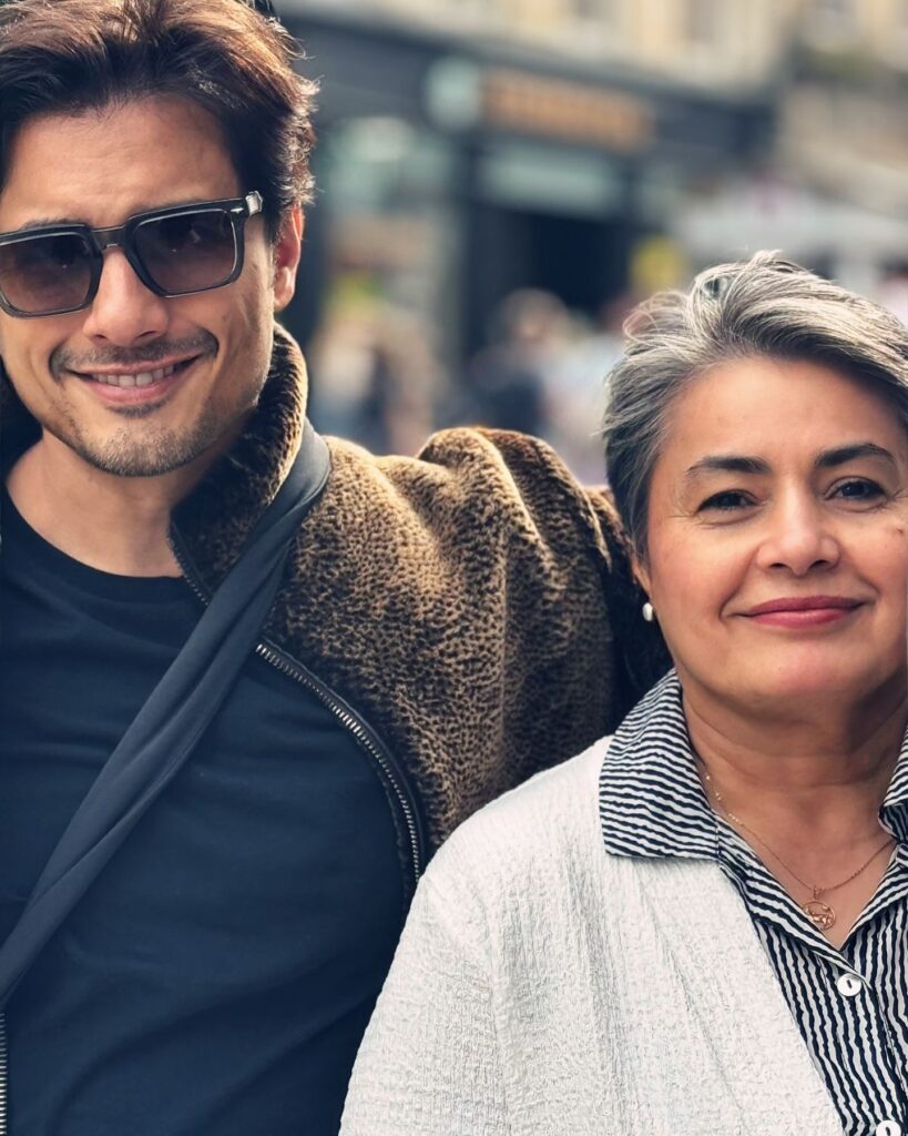 Kanwal Amin Expressed Regret About His Son Ali Zafar