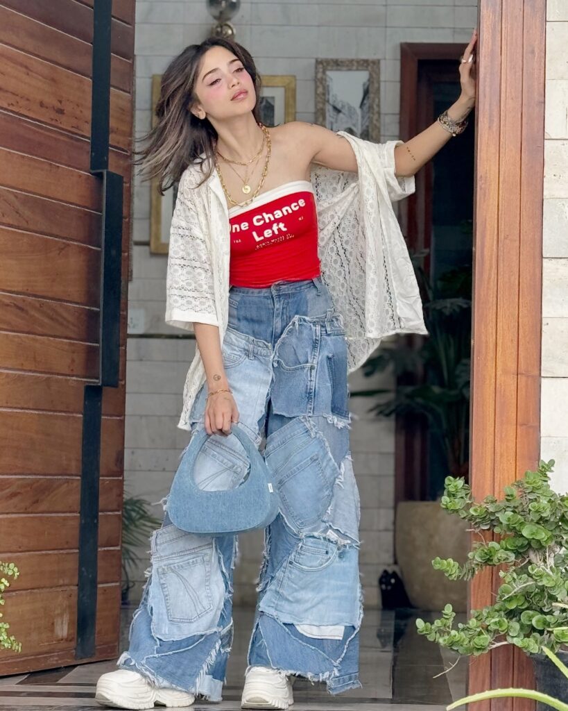 Latest Look of Aima Baig Does Not Impress Fans