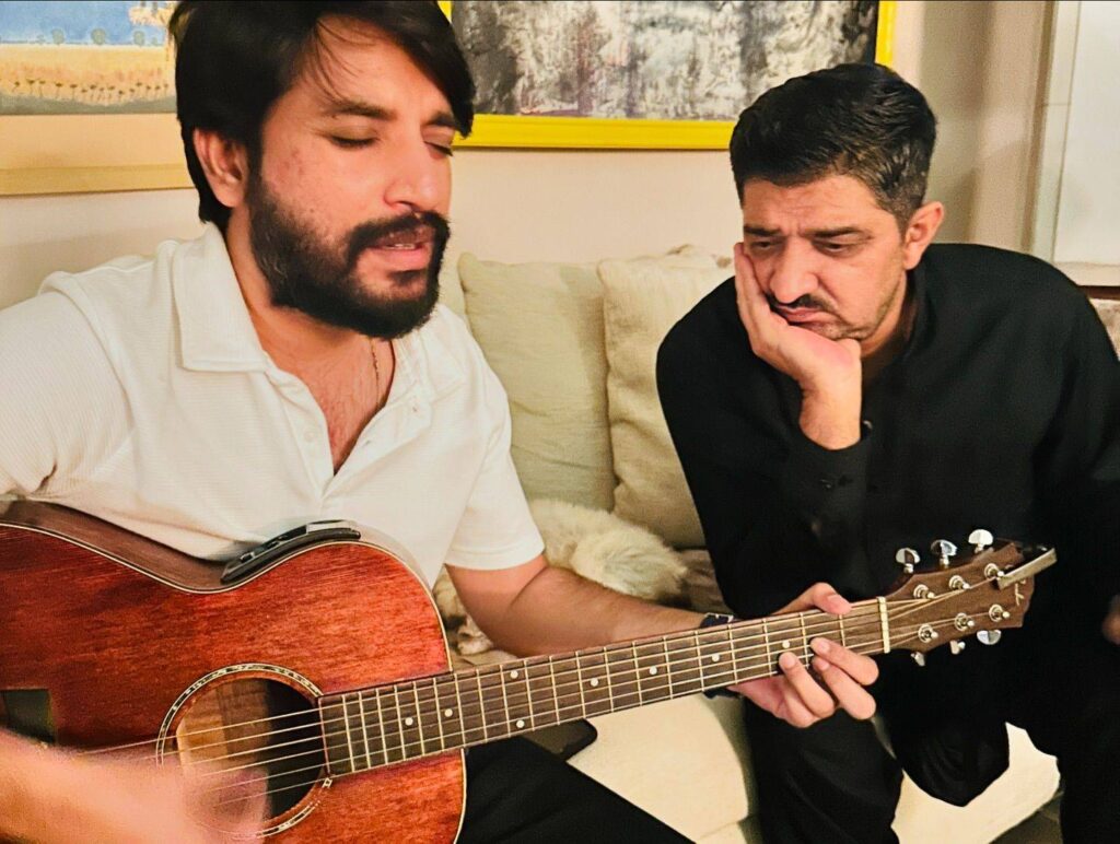 Latest Pictures of Yasir Hussain & Iqra Aziz's Visit to Lahore