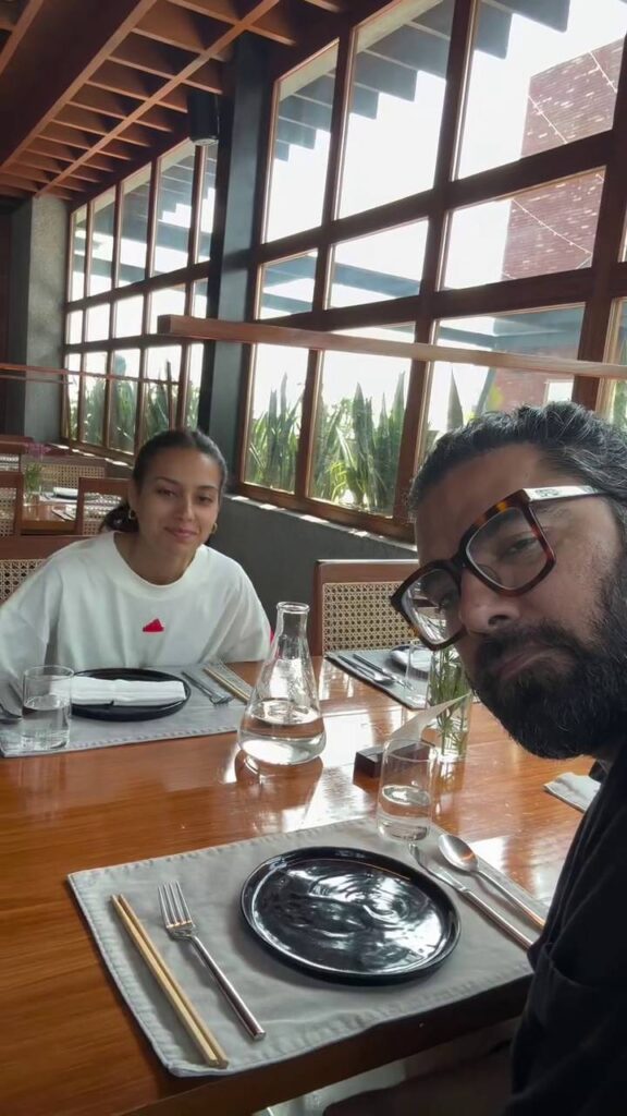 Latest Pictures of Yasir Hussain & Iqra Aziz's Visit to Lahore