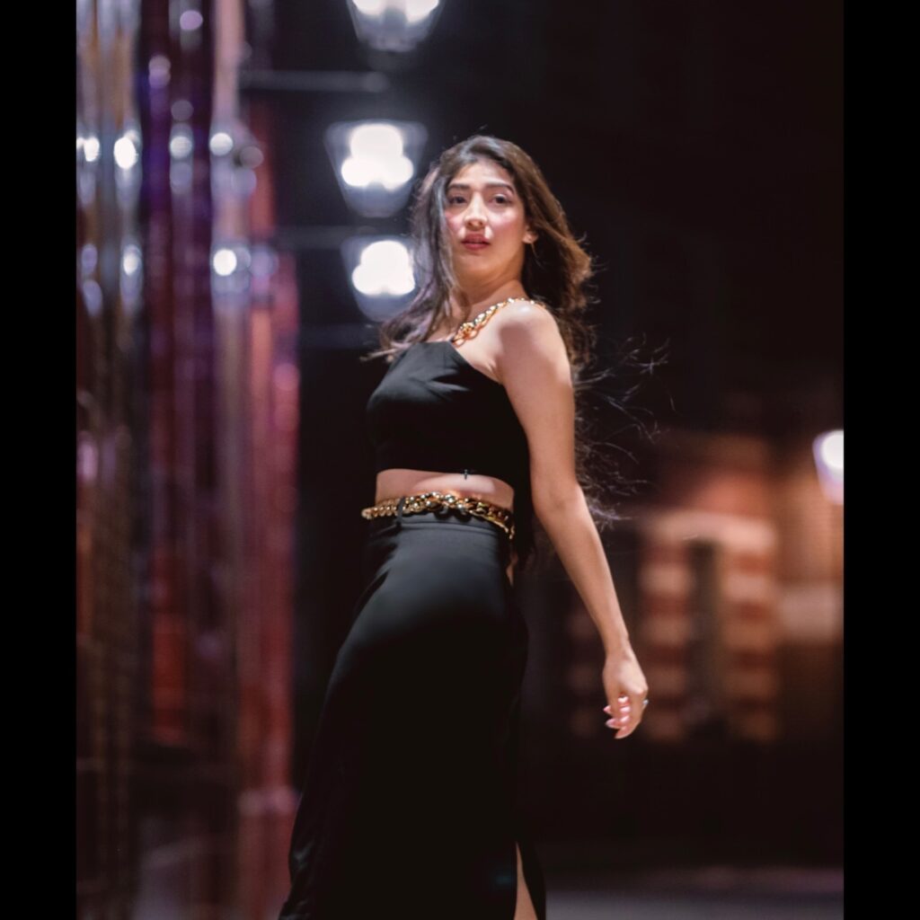 Mariyam Nafees Stylish Pictures With Husband