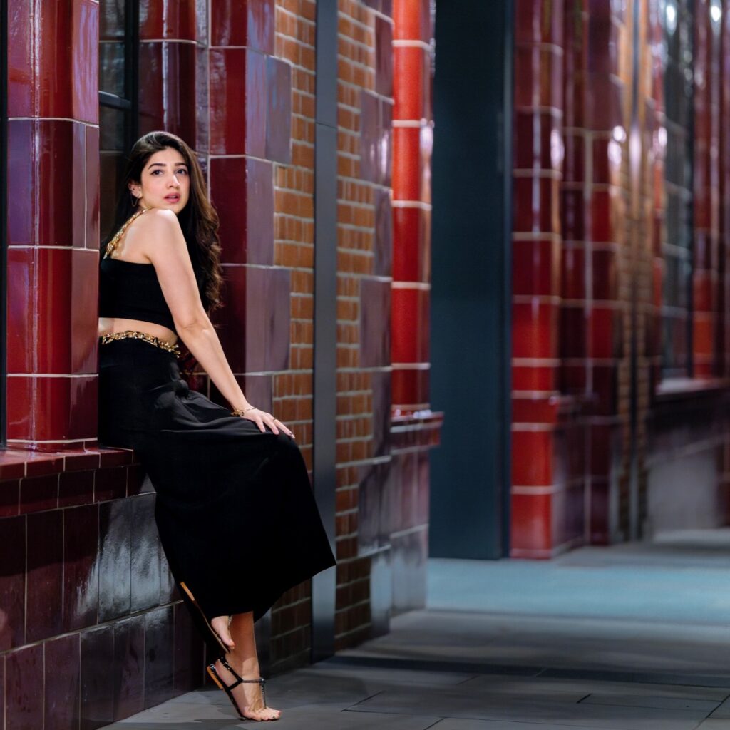 Mariyam Nafees Stylish Pictures With Husband
