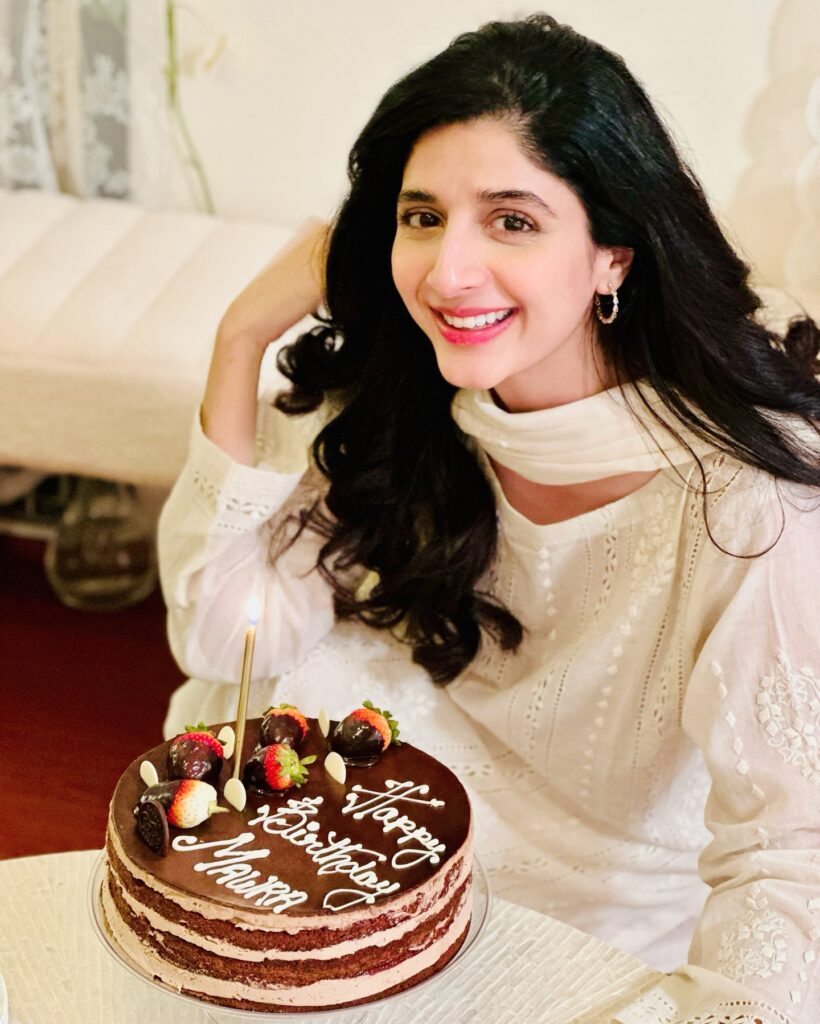 Mawra Hocane Is Celebrating Her Birthday with Her Family
