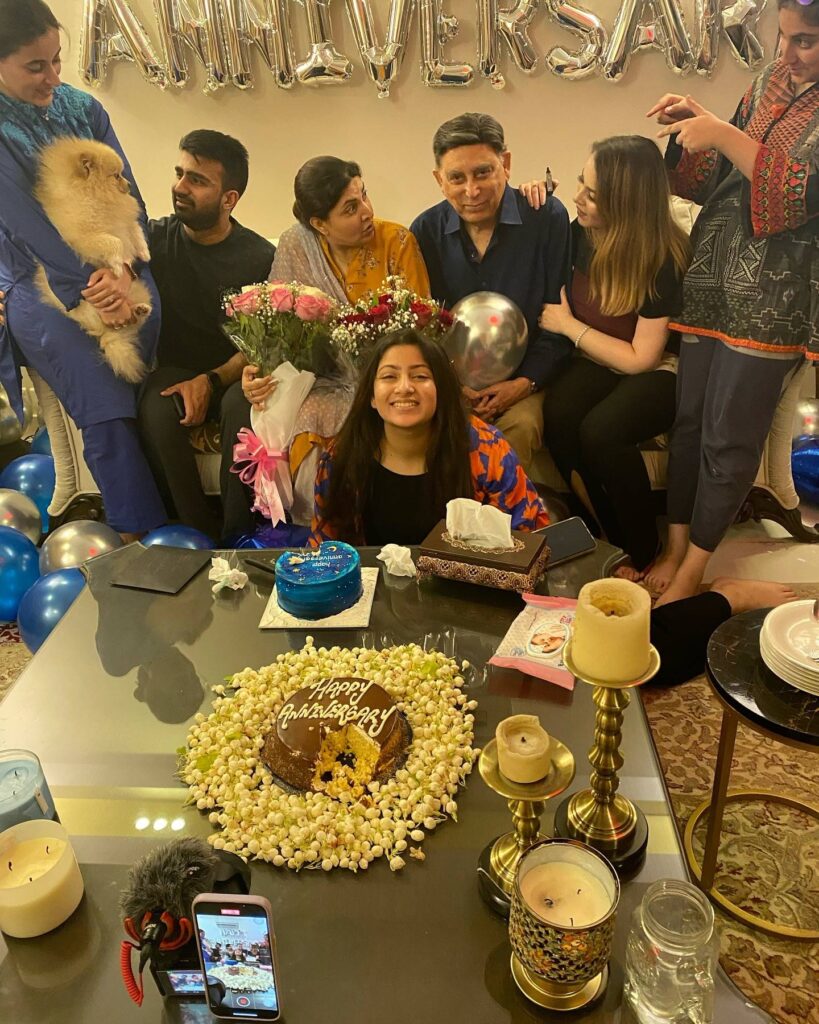 Memorable Pictures of Father Shared by Shagufta Ejaz's Children
