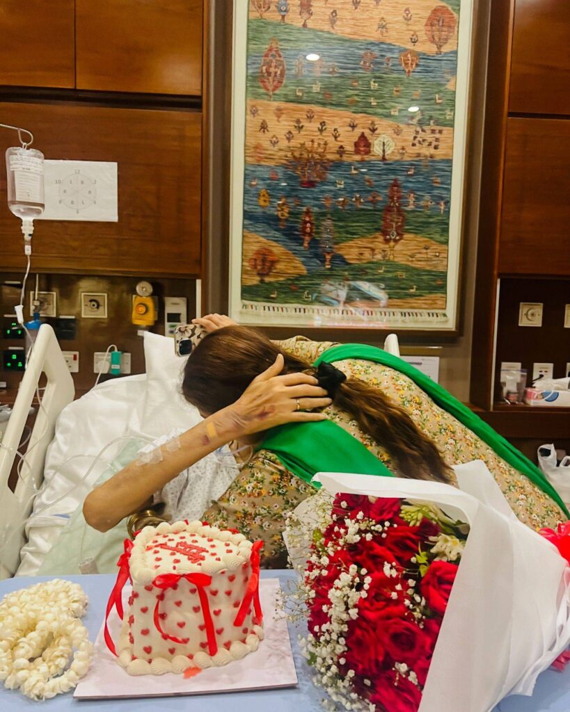 Memorable Pictures of Father Shared by Shagufta Ejaz's Children