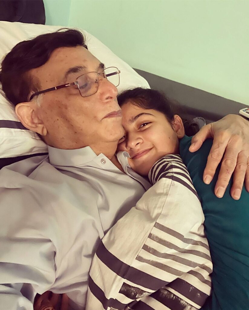Memorable Pictures of Father Shared by Shagufta Ejaz's Children
