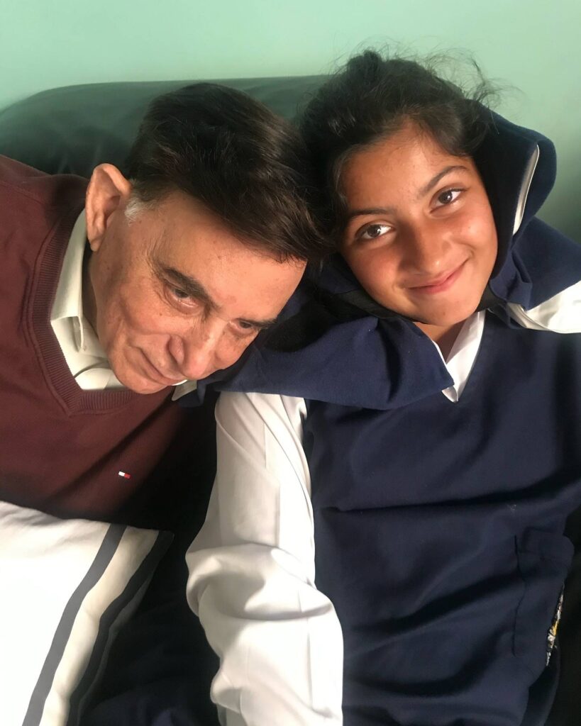 Memorable Pictures of Father Shared by Shagufta Ejaz's Children