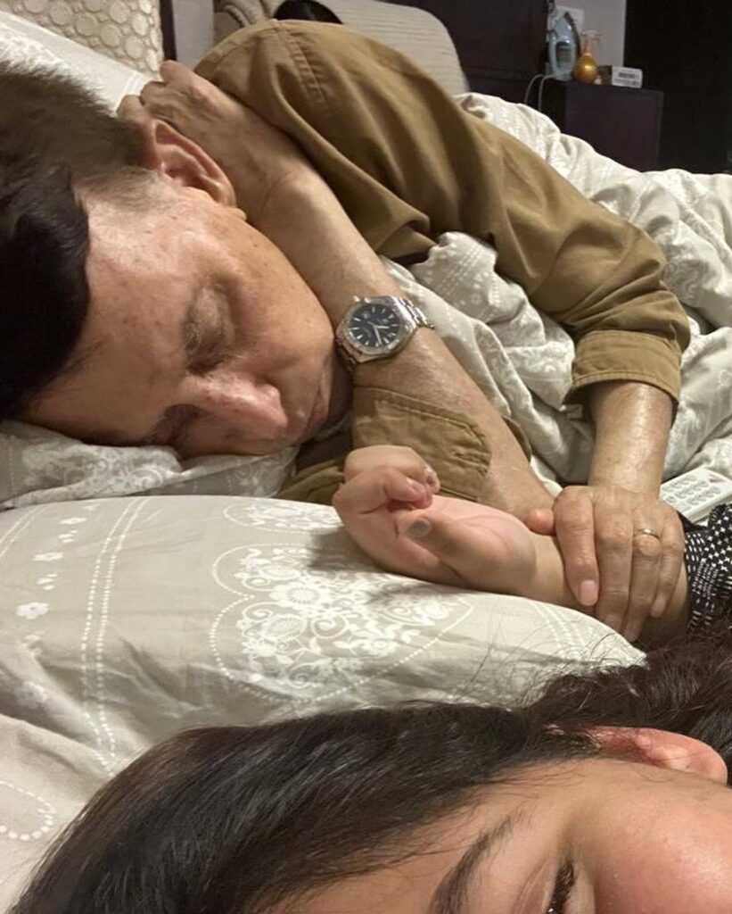 Memorable Pictures of Father Shared by Shagufta Ejaz's Children