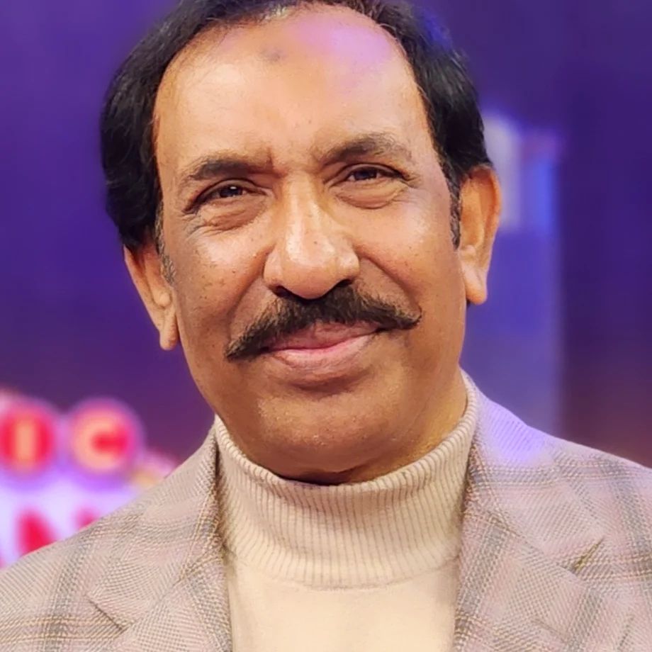 Nayyer Ejaz Cast of Duniyapur, Schedule & Timings