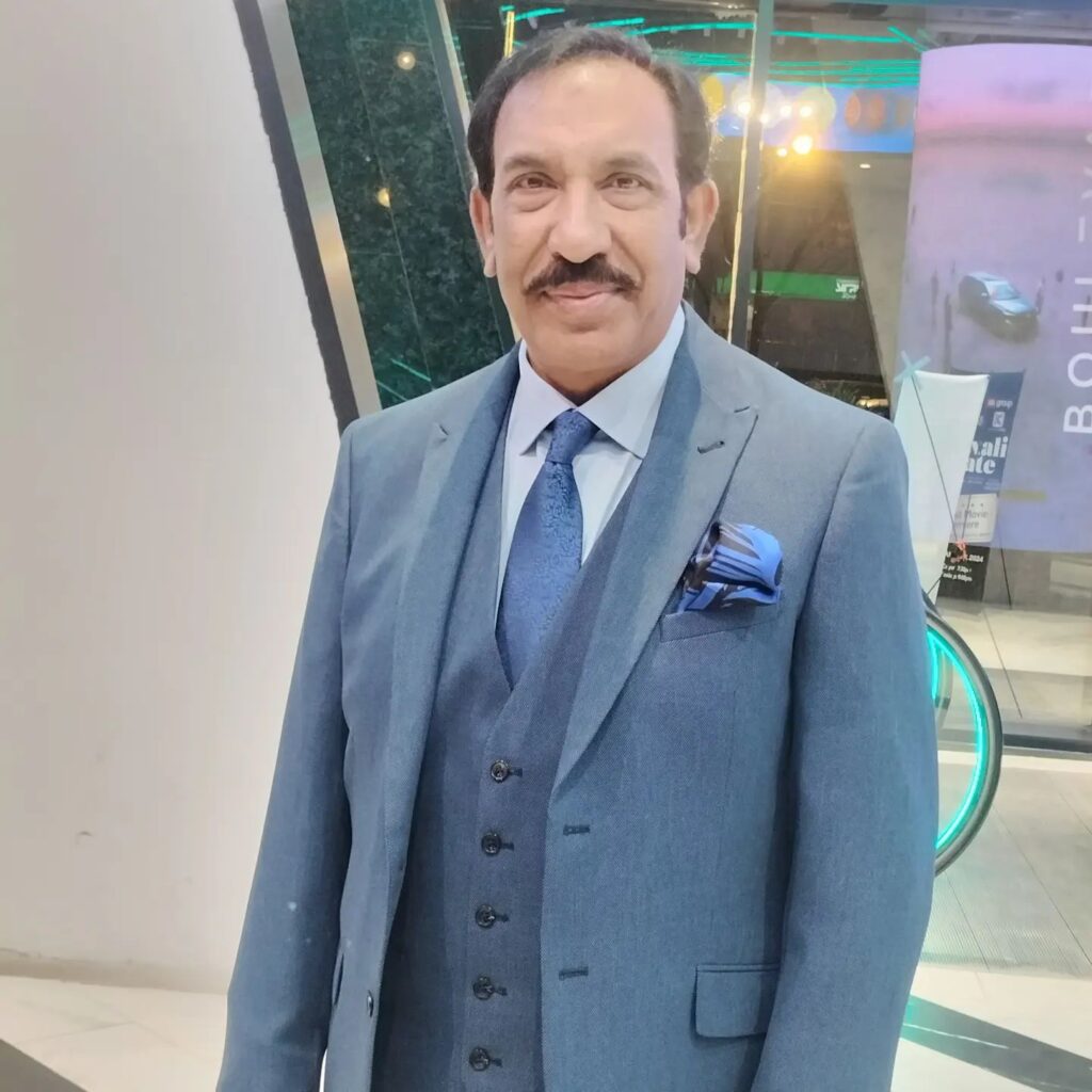 Nayyer Ejaz Cast of Duniyapur, Schedule & Timings