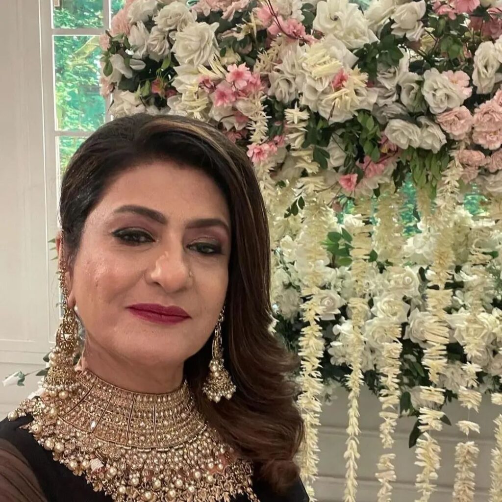 Saba Hameed Cast of Ghair, Schedule & Timings