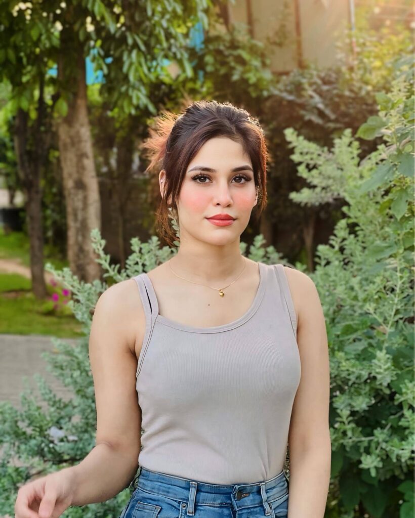 Tiktoker Shahtaj Khan Claims That Shadab Khan Cheated Him