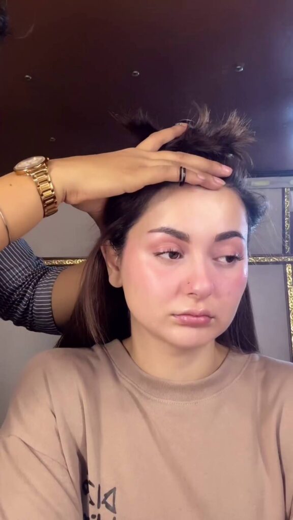 Video Of Sharjeena's Makeover for Kabhi Main Kabhi Tum Is Shared by Hania Aamir