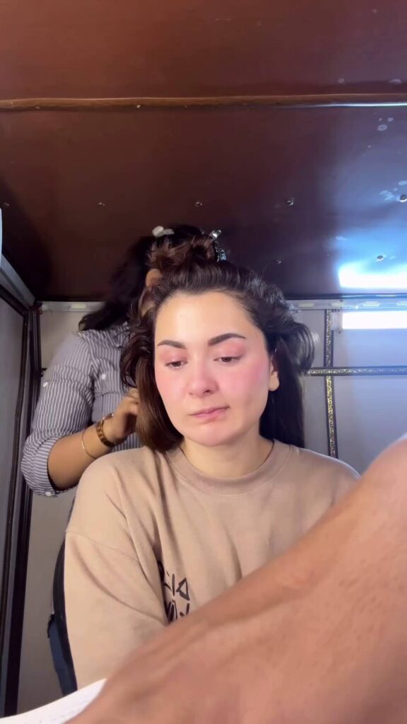 Video Of Sharjeena's Makeover for Kabhi Main Kabhi Tum Is Shared by Hania Aamir
