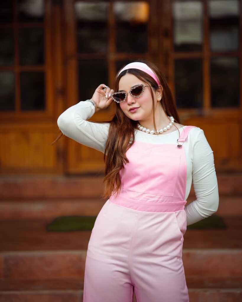 With A Pre-Birthday Photo Shoot, Rabeeca Khan Bids Her Teens Farewell