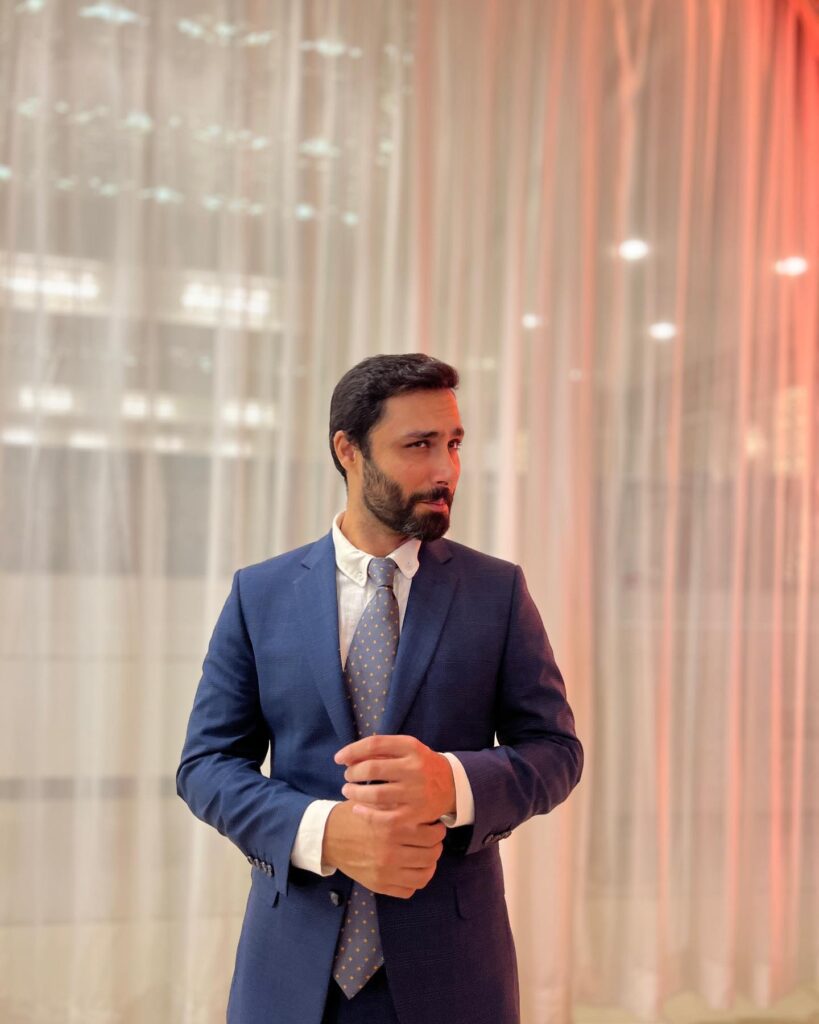 Ahmed Ali Akbar Cast of Nadaan, Schedule & Timings