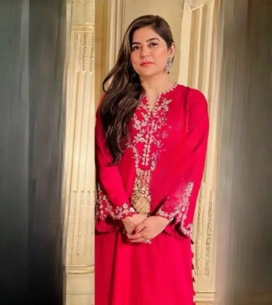 Famous Pakistani Actress Sanam Baloch Recent Pictures