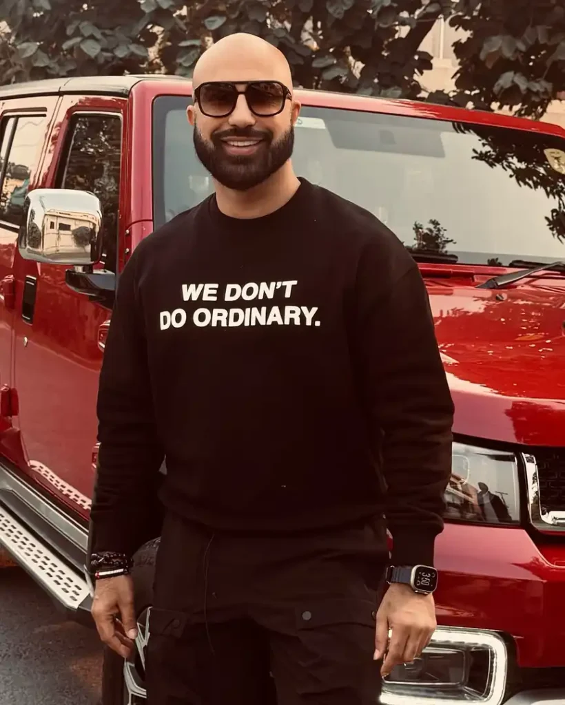 HSY کی کیفییہ پینٹس تنقید کو بھڑکاتی ہے۔