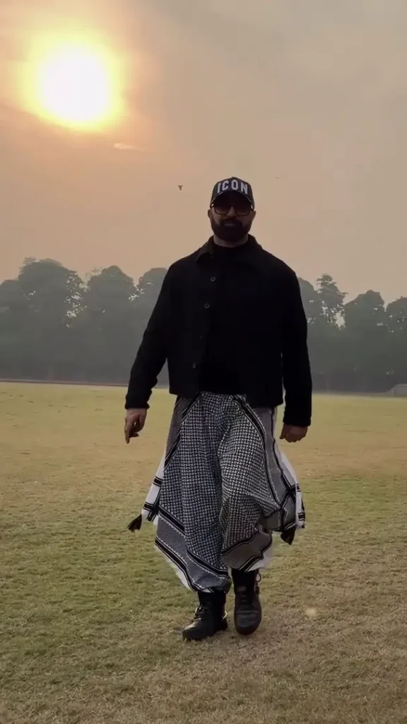 HSY'S Keffiyeh Trousers Draw Criticism