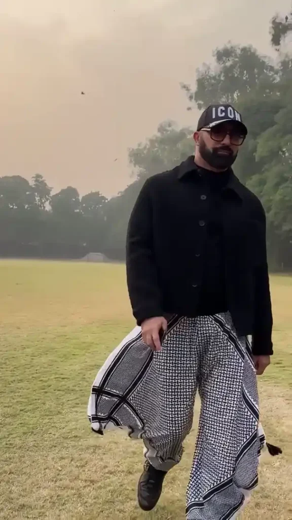 HSY'S Keffiyeh Trousers Draw Criticism