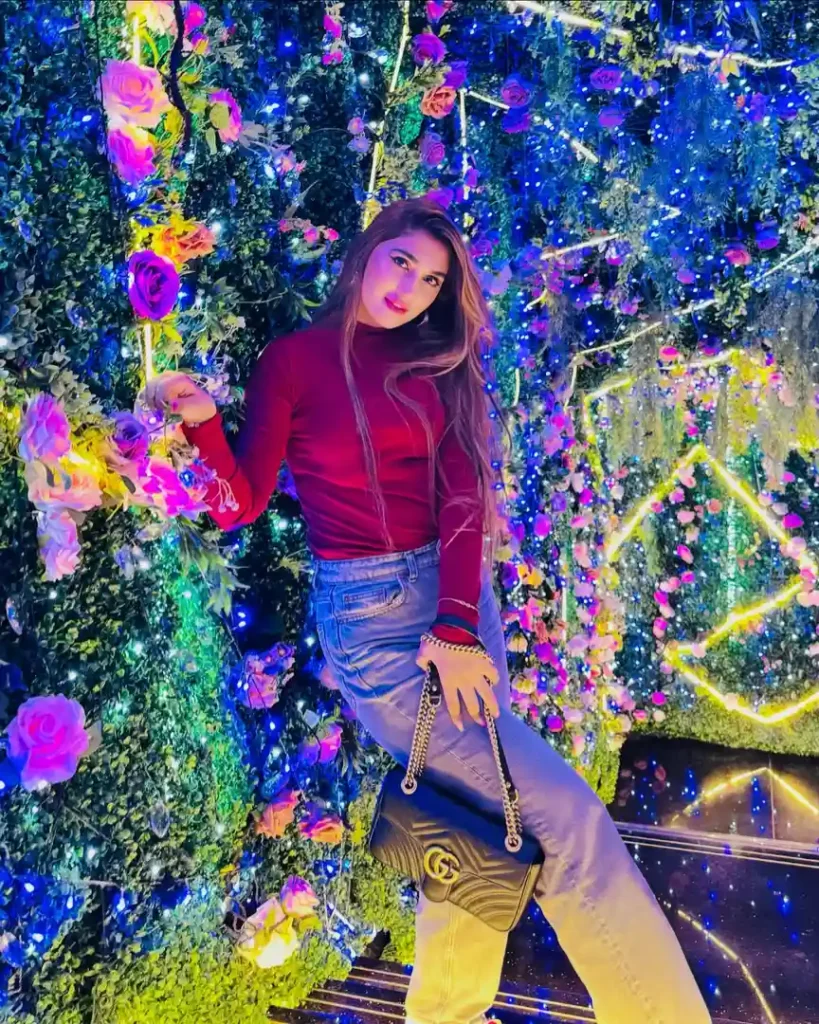 Hassan Ali New Amazing Family Pictures