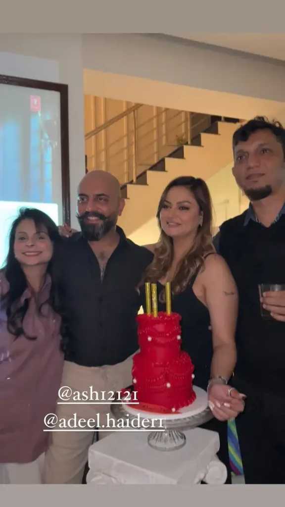 Javeria Abbasi & Her Husband Celebrate Her Birthday