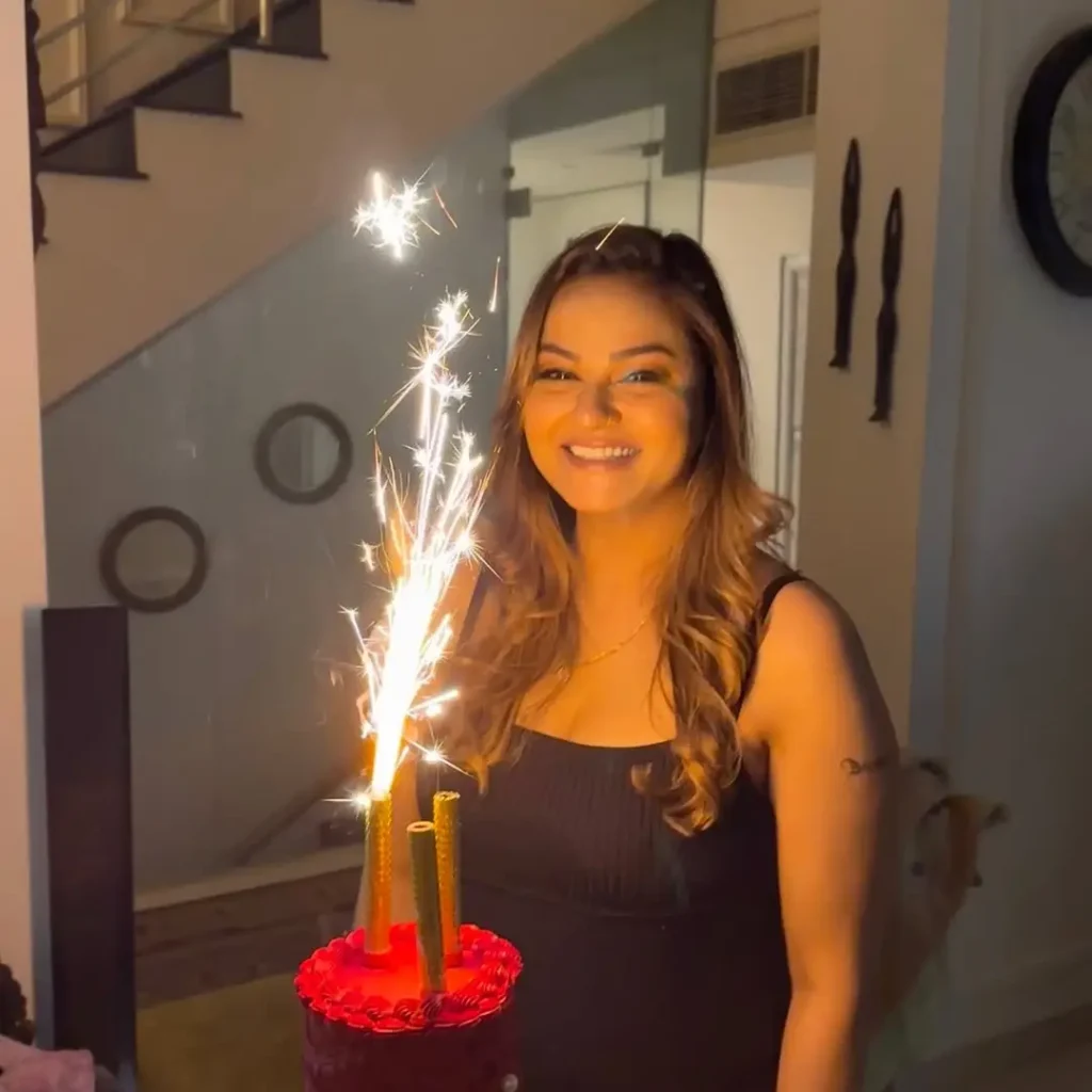 Javeria Abbasi & Her Husband Celebrate Her Birthday