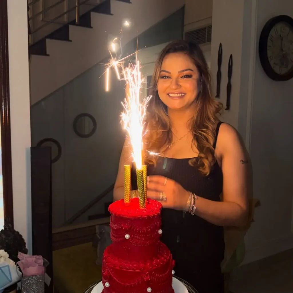 Javeria Abbasi & Her Husband Celebrate Her Birthday
