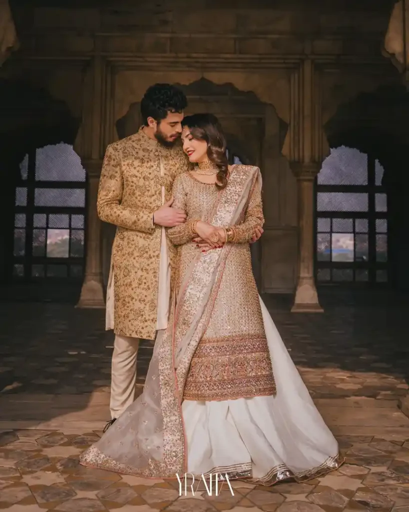 Reham Khan's Gorgeous Photoshoot To Celebrate His Anniversary