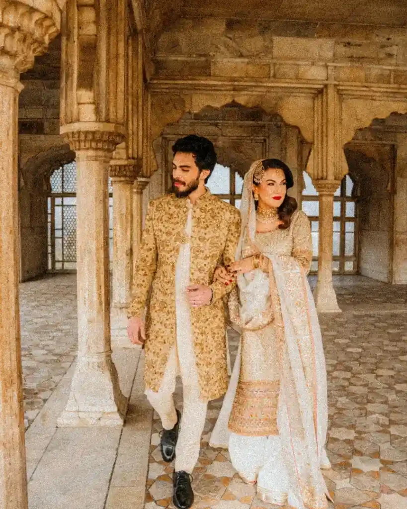 Reham Khan's Gorgeous Photoshoot To Celebrate His Anniversary