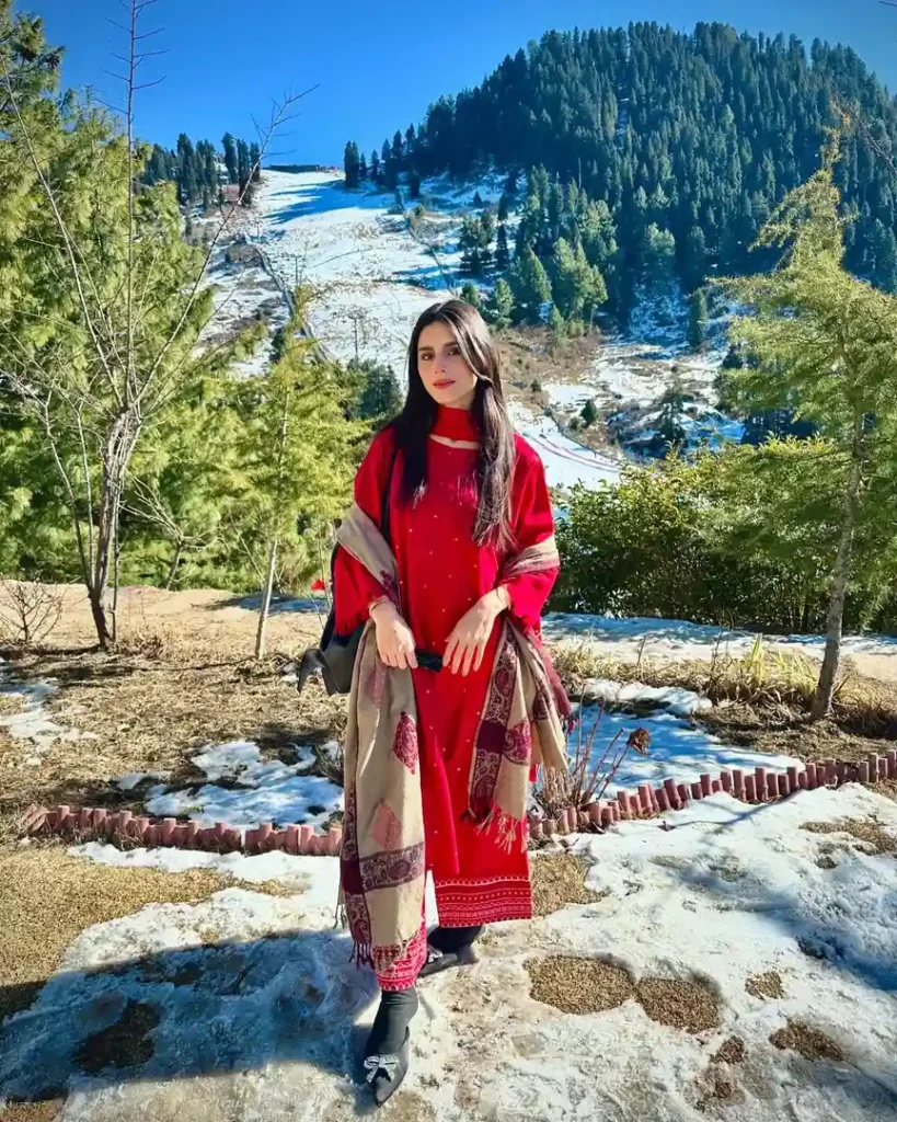 Adorable Family Pictures Of Maaz Safder & Saba Maaz From Swat