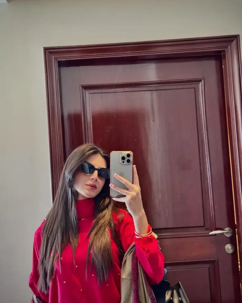 Adorable Family Pictures Of Maaz Safder & Saba Maaz From Swat