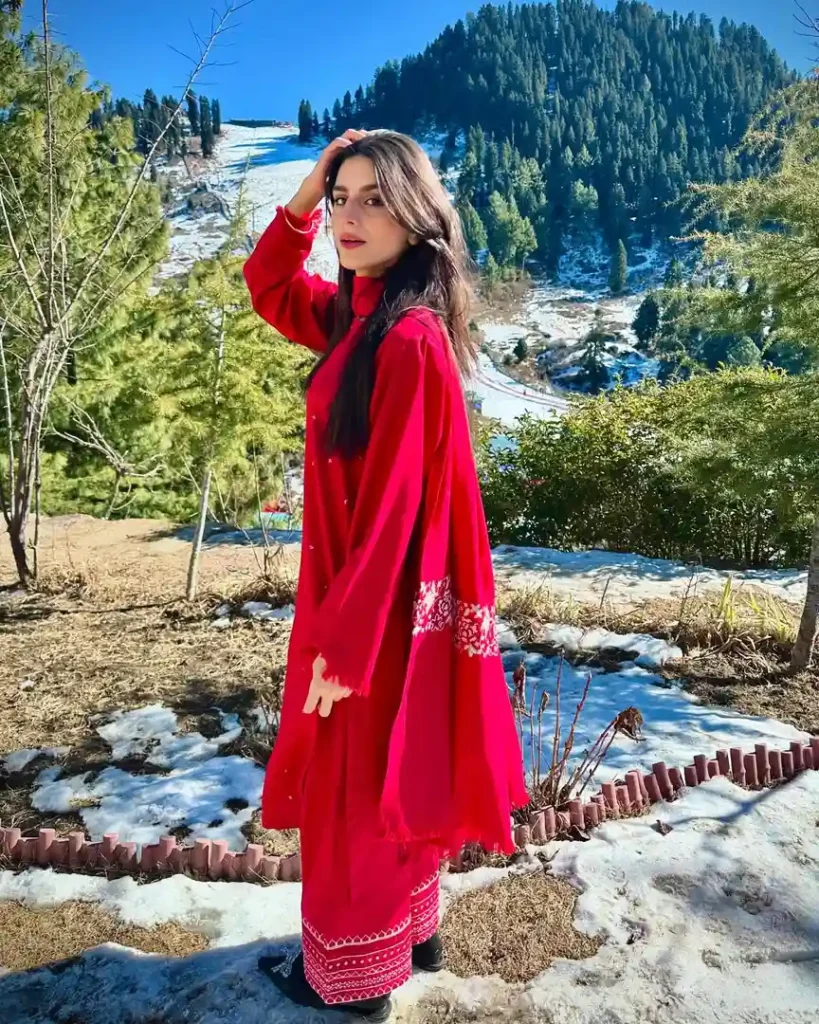Adorable Family Pictures Of Maaz Safder & Saba Maaz From Swat