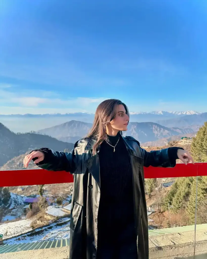 Adorable Family Pictures Of Maaz Safder & Saba Maaz From Swat