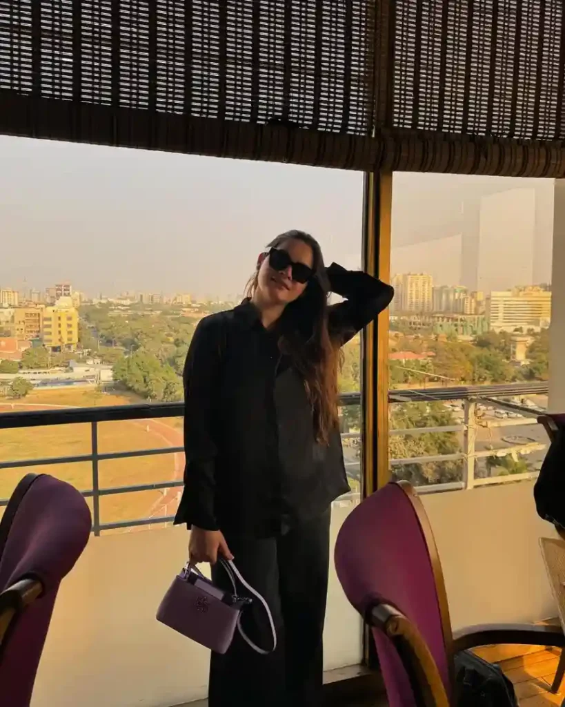Adorable New Family Pictures Of Minal Khan